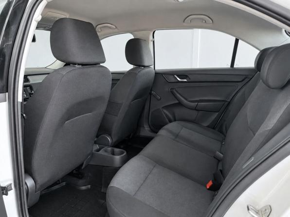 Skoda Rapid I с пробегом 2016 года, цена 1 229 000 рублей, 138000 км, лифтбек, Автокод Объявления