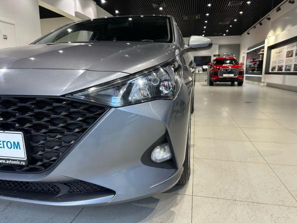 Hyundai Solaris II Рестайлинг с пробегом 2021 года, цена 1 400 000 рублей, 155986 км, седан, Автокод Объявления