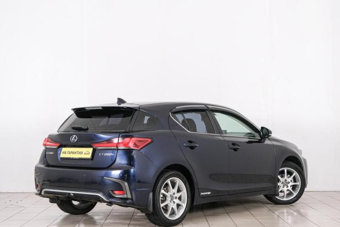 Lexus CT I Рестайлинг 2 с пробегом 2019 года, цена 2 189 000 рублей, 117000 км, хэтчбек, Автокод Объявления