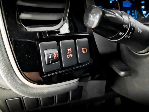 Mitsubishi Outlander III Рестайлинг 2 с пробегом 2018 года, цена 1 750 000 рублей, 236755 км, внедорожник, Автокод Объявления
