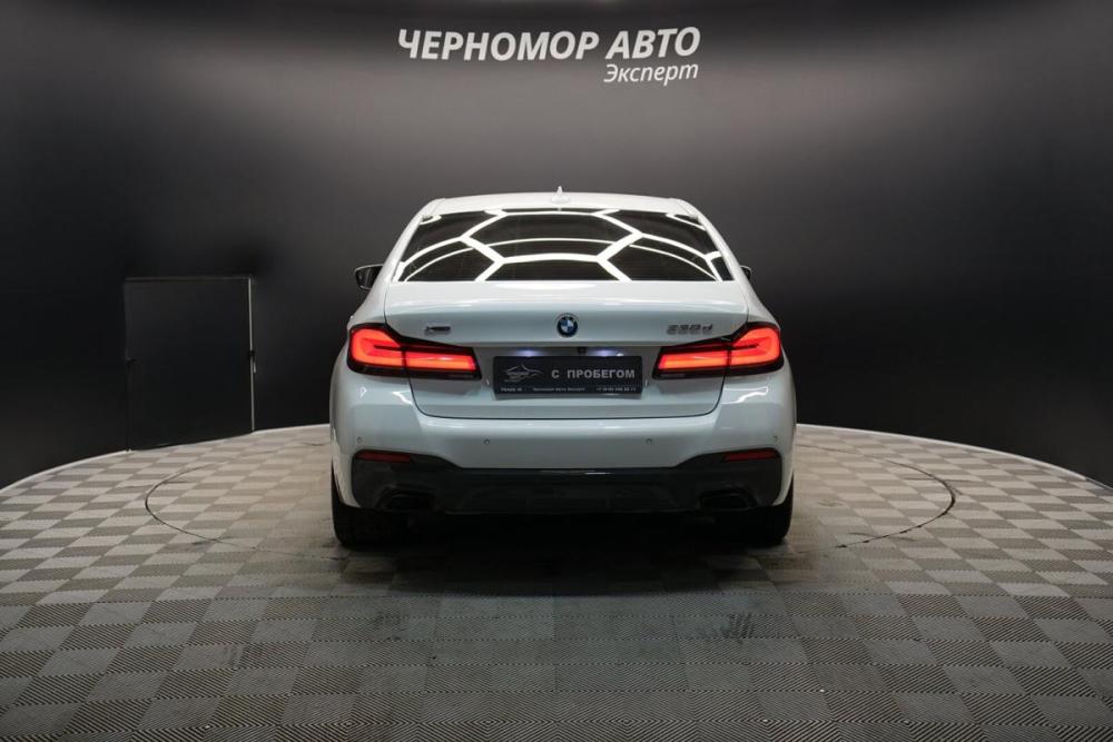 BMW 5 серии VII (G30/G31/G38) Рестайлинг Крым  - изображение 4