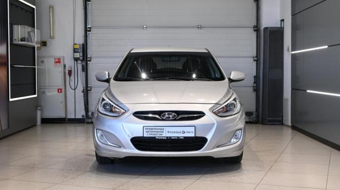 Hyundai Solaris I с пробегом 2013 года, цена 579 000 рублей, 253014 км, седан, Автокод Объявления