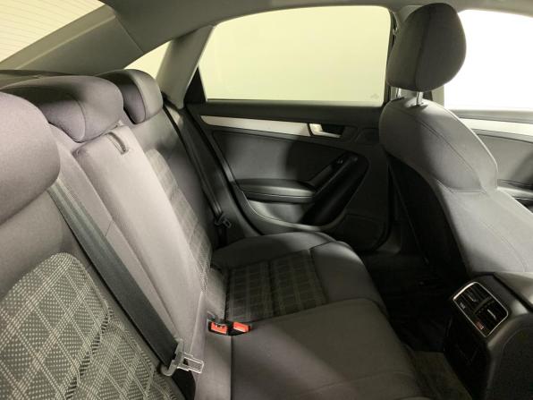Audi A4 IV (B8) Рестайлинг с пробегом 2013 года, цена 1 550 000 рублей, 228026 км, универсал, Автокод Объявления