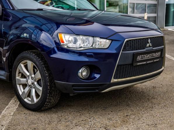 Mitsubishi Outlander II Рестайлинг с пробегом 2010 года, цена 988 000 рублей, 229575 км, внедорожник, Автокод Объявления