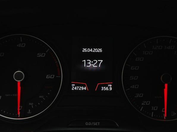 SEAT Leon III Рестайлинг с пробегом 2018 года, цена 1 337 000 рублей, 247293 км, универсал, Автокод Объявления