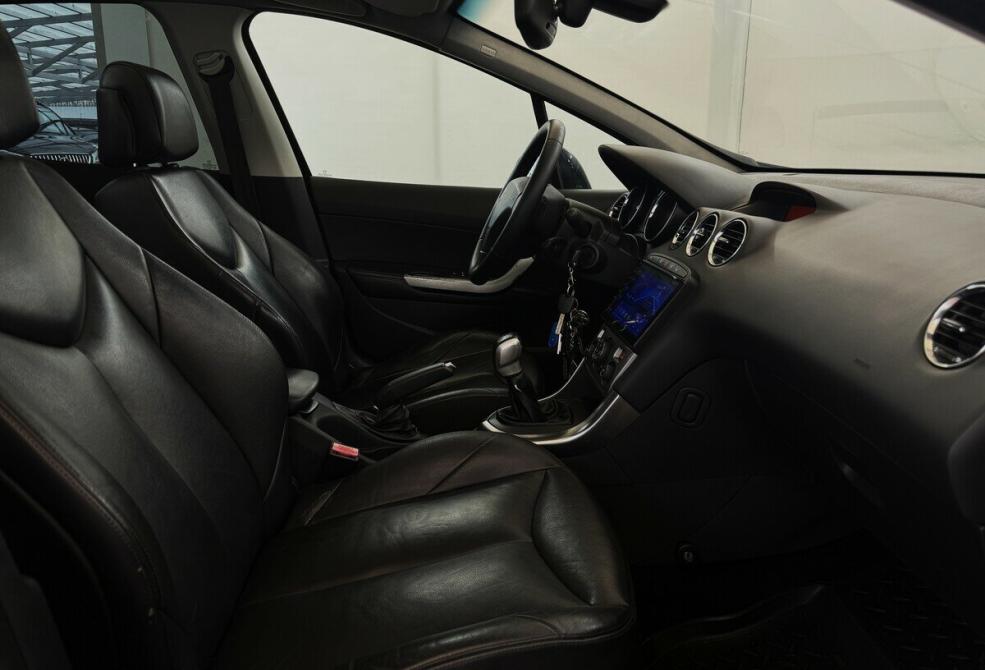 Peugeot 308 I Москва  - изображение 11