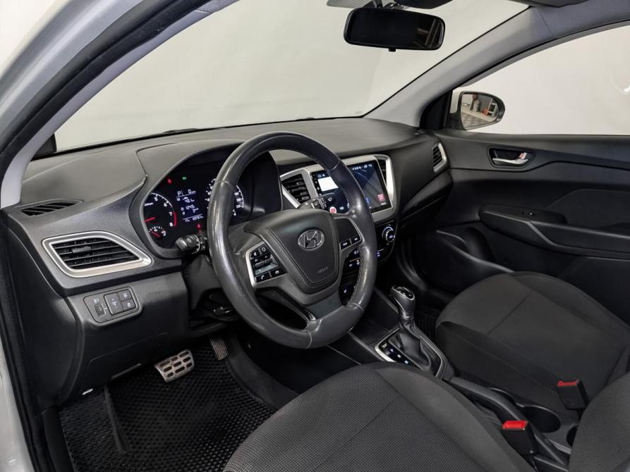 Hyundai Solaris II Москва  - изображение 16