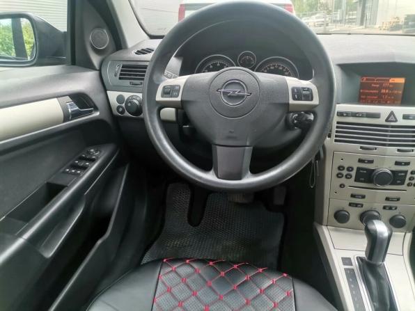 Opel Astra H Рестайлинг с пробегом 2008 года, цена 537 000 рублей, 134000 км, седан, Автокод Объявления