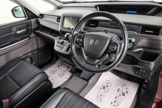 Honda Freed II с пробегом 2017 года, цена 1 549 000 рублей, 83400 км, компактвэн, Автокод Объявления