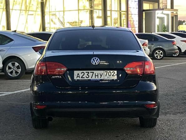 Volkswagen Jetta VI Рестайлинг с пробегом 2014 года, цена 970 000 рублей, 177787 км, седан, Автокод Объявления
