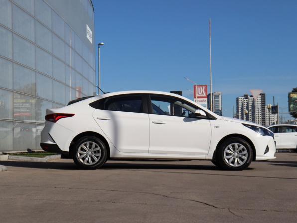 Hyundai Solaris II Рестайлинг с пробегом 2021 года, цена 1 585 000 рублей, 81512 км, седан, Автокод Объявления