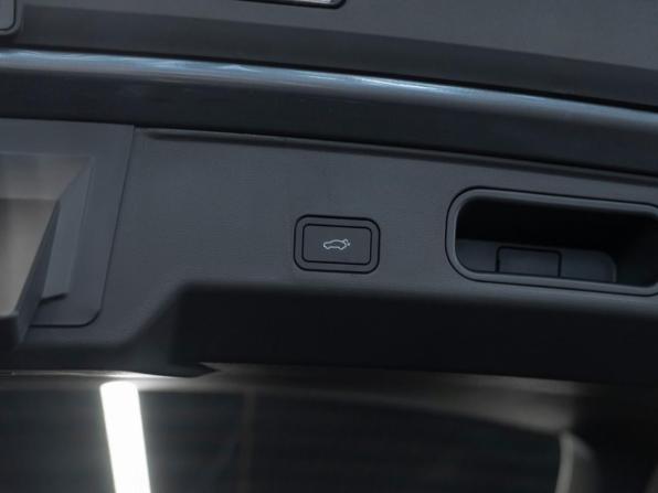 Geely Atlas II с пробегом 2026 года, цена 3 400 000 рублей, 50 км, внедорожник, Автокод Объявления