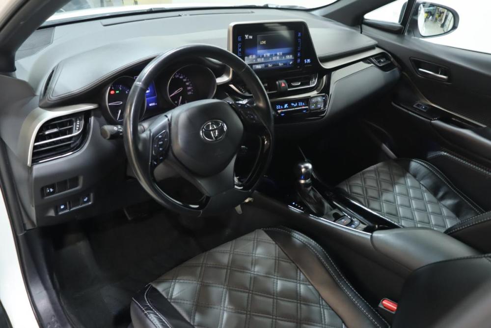 Toyota C-HR I Сургут  - изображение 19