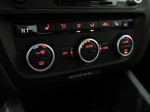 Volkswagen Jetta VI с пробегом 2012 года, цена 790 989 рублей, 246711 км, седан, Автокод Объявления