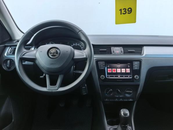 Skoda Rapid I Рестайлинг с пробегом 2019 года, цена 1 280 000 рублей, 72000 км, лифтбек, Автокод Объявления