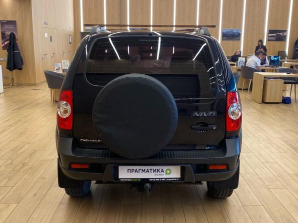Chevrolet Niva I Рестайлинг с пробегом 2018 года, цена 699 000 рублей, 80000 км, внедорожник, Автокод Объявления
