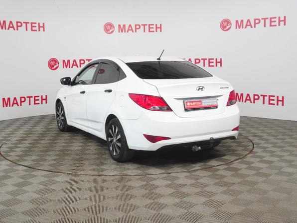 Hyundai Solaris I Рестайлинг с пробегом 2015 года, цена 1 000 000 рублей, 110333 км, седан, Автокод Объявления