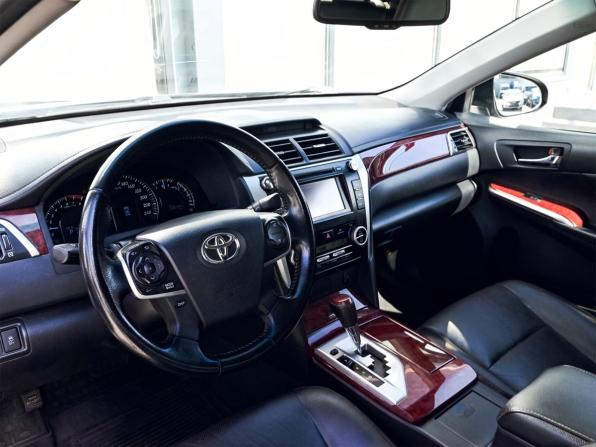 Toyota Camry VII (XV50) с пробегом 2013 года, цена 1 685 000 рублей, 230000 км, седан, Автокод Объявления