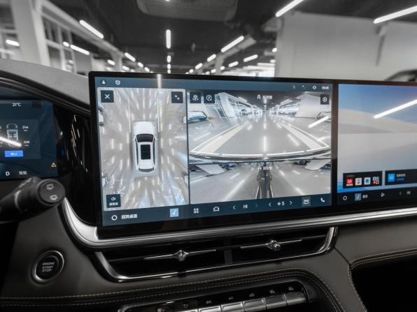 Geely Monjaro I Рестайлинг 2 с пробегом 2025 года, цена 4 200 000 рублей, 30 км, внедорожник, Автокод Объявления