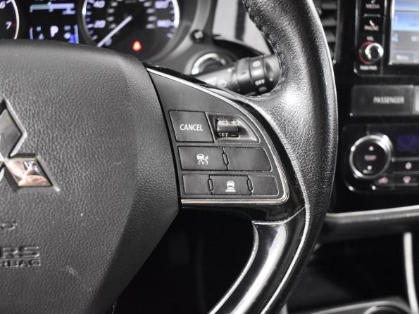 Mitsubishi Outlander III Рестайлинг с пробегом 2015 года, цена 1 989 900 рублей, 148845 км, внедорожник, Автокод Объявления