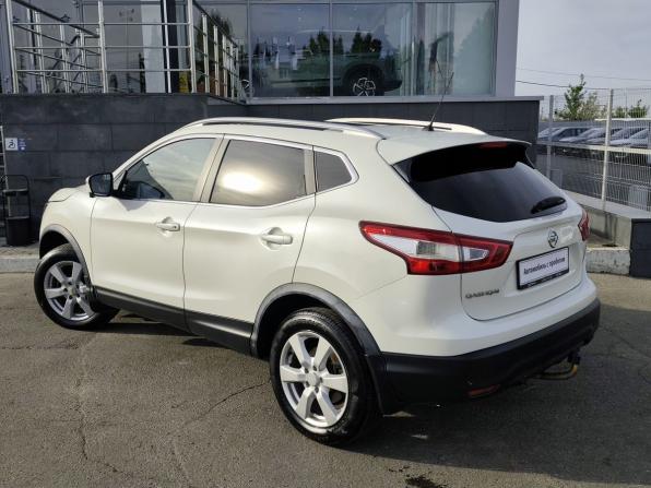 Nissan Qashqai II с пробегом 2015 года, цена 1 523 000 рублей, 168684 км, внедорожник, Автокод Объявления