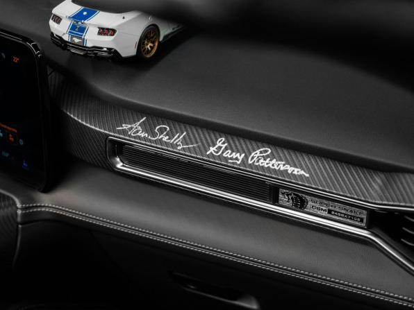 Ford Mustang VII с пробегом 2024 года, цена 36 900 000 рублей, 1414 км, кабриолет, Автокод Объявления