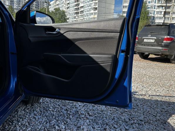 Hyundai Solaris II с пробегом 2019 года, цена 1 299 990 рублей, 195626 км, седан, Автокод Объявления