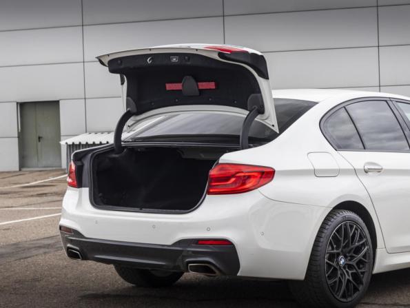 BMW 5 серии VII (G30/G31/G38) с пробегом 2018 года, цена 3 079 000 рублей, 131911 км, седан, Автокод Объявления