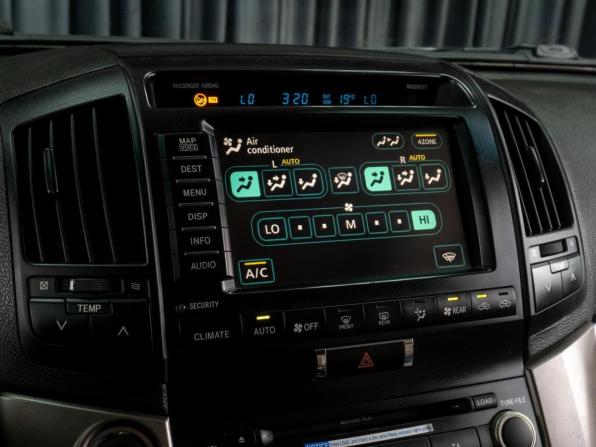 Toyota Land Cruiser 200 Series с пробегом 2008 года, цена 3 289 000 рублей, 193879 км, внедорожник, Автокод Объявления