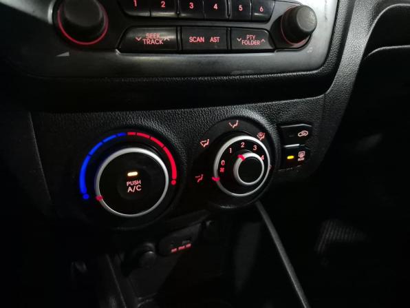Kia Rio III с пробегом 2013 года, цена 680 000 рублей, 172474 км, седан, Автокод Объявления