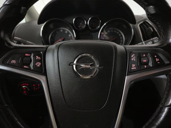 Opel Zafira C с пробегом 2013 года, цена 990 000 рублей, 156228 км, компактвэн, Автокод Объявления