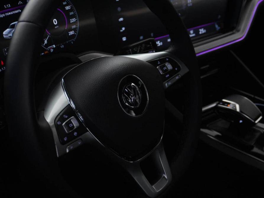 Volkswagen Touareg III Москва  - изображение 12