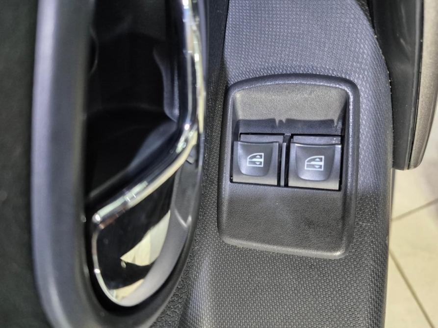 Renault Sandero II Рестайлинг Воронеж  - изображение 18