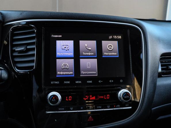 Mitsubishi Outlander III Рестайлинг 3 с пробегом 2022 года, цена 2 720 000 рублей, 91017 км, внедорожник, Автокод Объявления