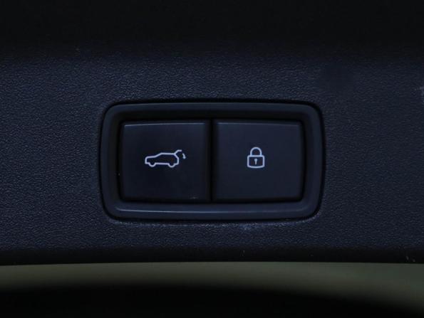 Li Auto (Lixiang) L9 I с пробегом 2023 года, цена 6 893 000 рублей, 66963 км, внедорожник, Автокод Объявления