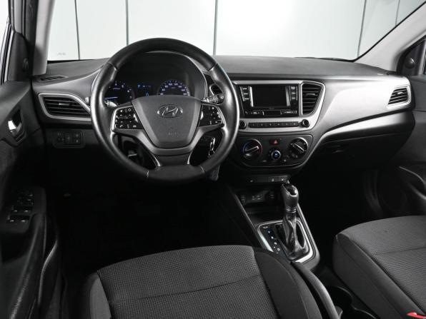 Hyundai Solaris II с пробегом 2017 года, цена 1 279 000 рублей, 159216 км, седан, Автокод Объявления