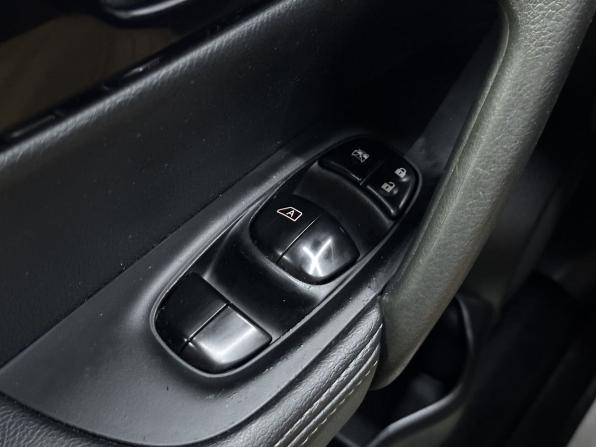 Nissan Qashqai II с пробегом 2017 года, цена 1 845 000 рублей, 98250 км, внедорожник, Автокод Объявления