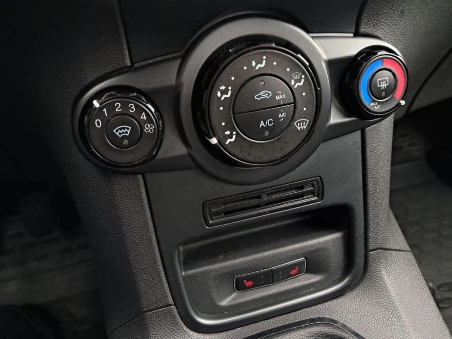 Ford Fiesta Mk6 Рестайлинг Санкт-Петербург  - изображение 16