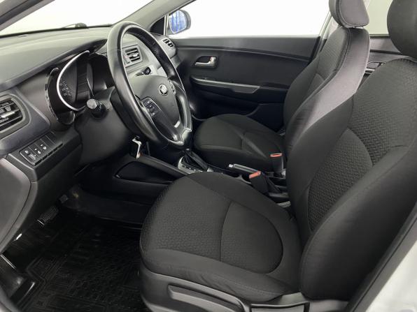 Kia Rio III Рестайлинг с пробегом 2016 года, цена 1 150 000 рублей, 130903 км, хэтчбек, Автокод Объявления