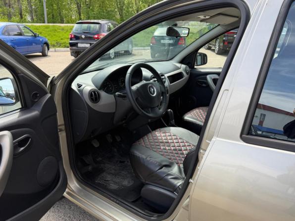 Renault Sandero I с пробегом 2011 года, цена 530 000 рублей, 122863 км, хэтчбек, Автокод Объявления