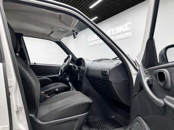 Lada (ВАЗ) Niva Travel I с пробегом 2023 года, цена 1 199 000 рублей, 16339 км, внедорожник, Автокод Объявления