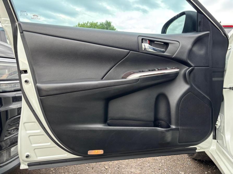 Toyota Camry VII (XV50) Рестайлинг Набережные Челны  - изображение 24