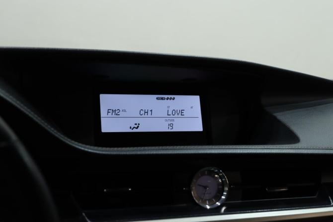 Lexus ES VI с пробегом 2014 года, цена 2 400 000 рублей, 111126 км, седан, Автокод Объявления