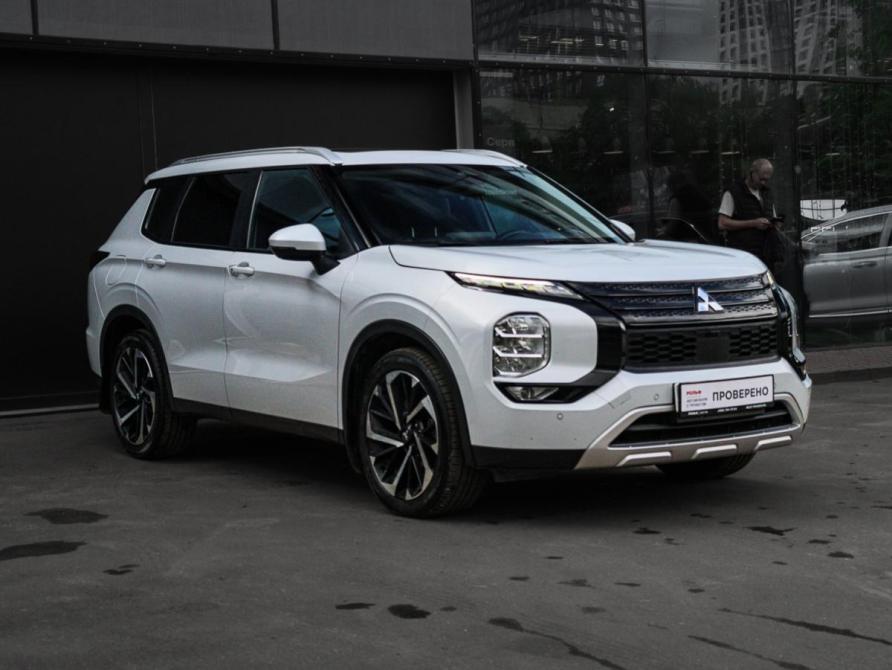Mitsubishi Outlander IV Москва  - изображение 3