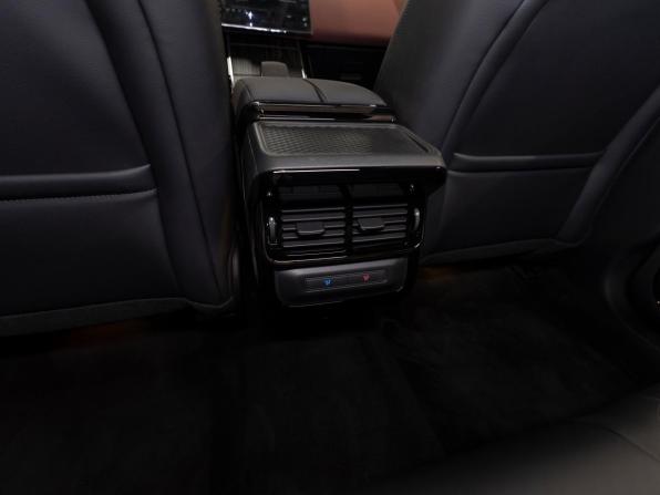 Land Rover Range Rover Evoque II Рестайлинг с пробегом 2025 года, цена 5 550 000 рублей, 50 км, внедорожник, Автокод Объявления
