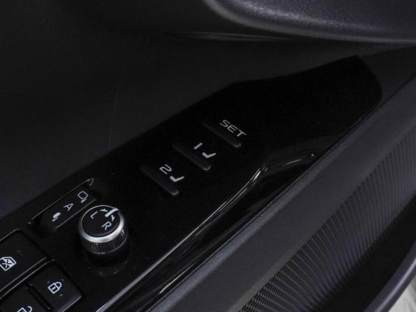 Toyota Camry IX (XV80) China Market Рестайлинг с пробегом 2026 года, цена 4 199 000 рублей, 9155 км, седан, Автокод Объявления