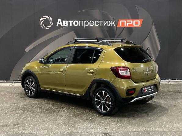 Renault Sandero II с пробегом 2014 года, цена 740 000 рублей, 157245 км, хэтчбек, Автокод Объявления
