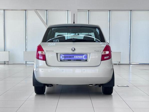 Skoda Fabia II Рестайлинг с пробегом 2013 года, цена 665 000 рублей, 139906 км, хэтчбек, Автокод Объявления