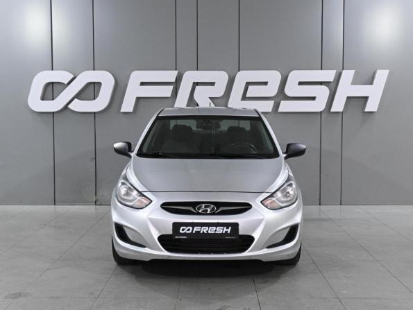 Hyundai Solaris I с пробегом 2014 года, цена 870 000 рублей, 163782 км, седан, Автокод Объявления
