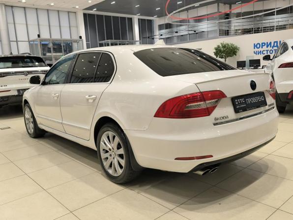 Skoda Superb II Рестайлинг с пробегом 2013 года, цена 750 000 рублей, 304094 км, лифтбек, Автокод Объявления